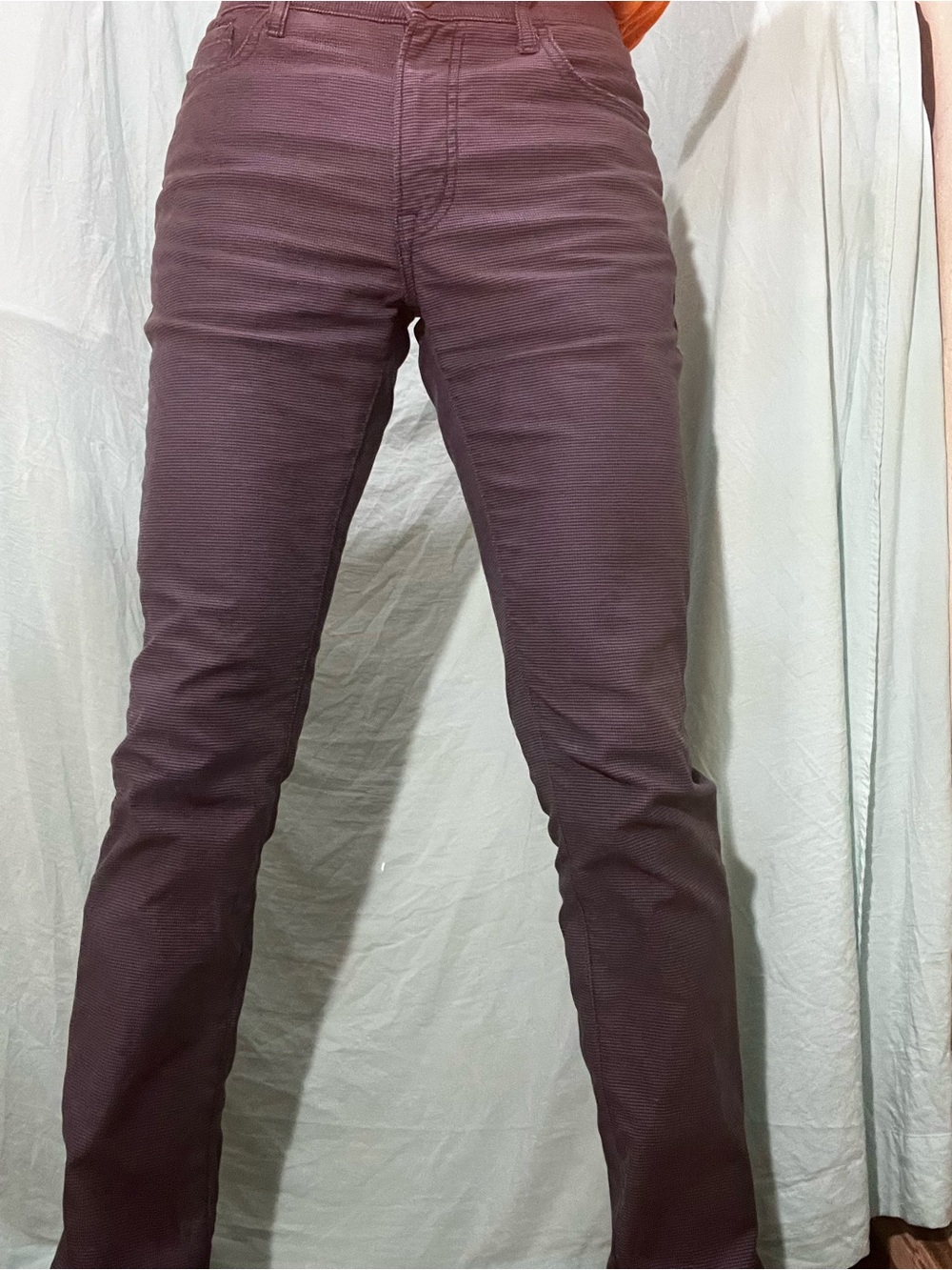 Uniqlo Slim Houndstooth Jeans in Charcoal Gray. 31 Waist/ 34 Inseam.